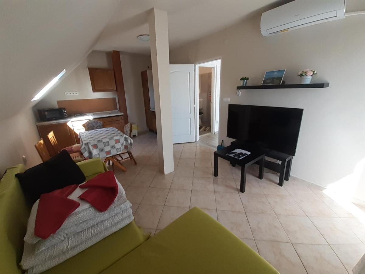 Margareta Apartman - Balatonlelle Exterior photo