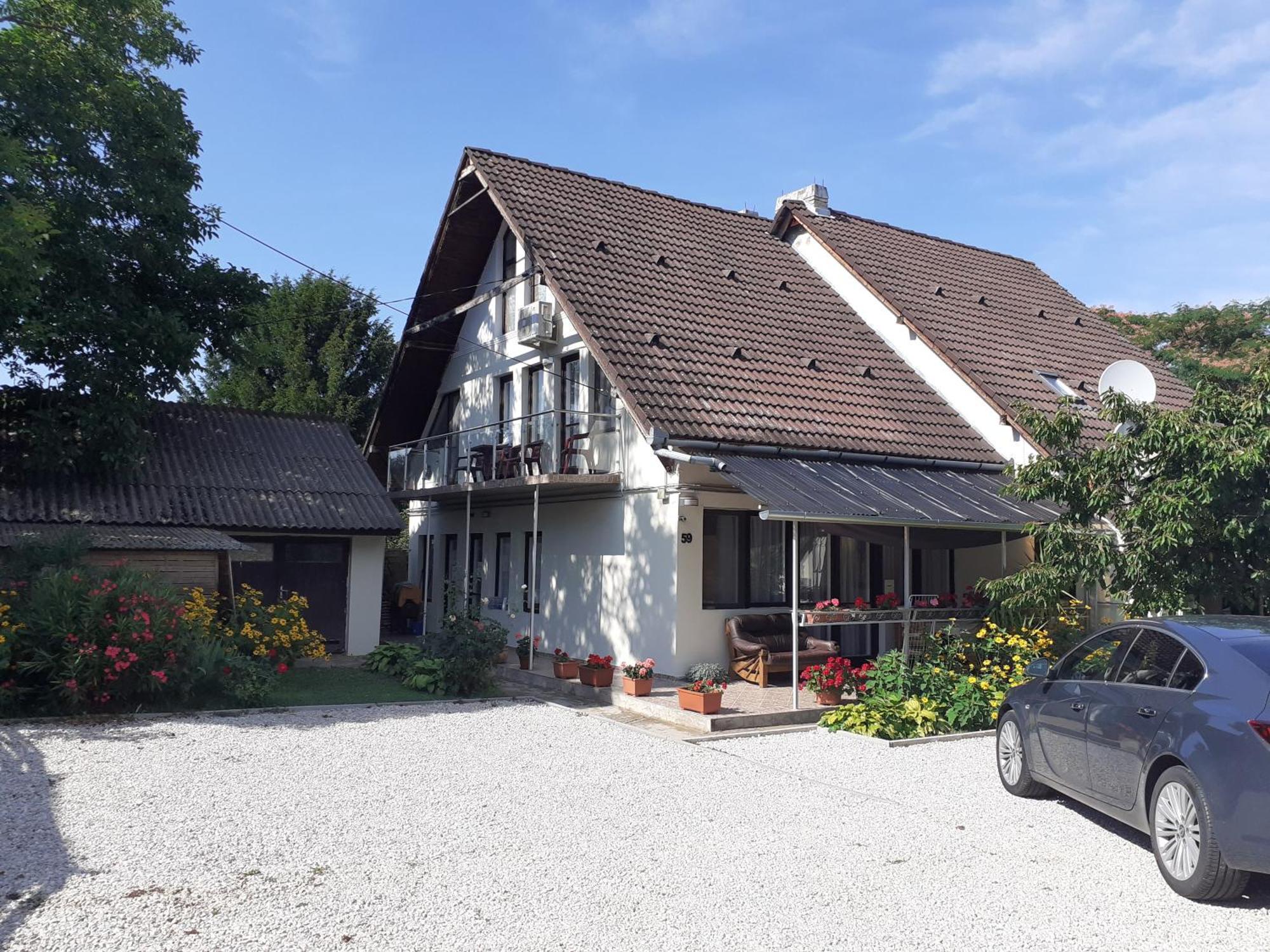 Margareta Apartman - Balatonlelle Exterior photo