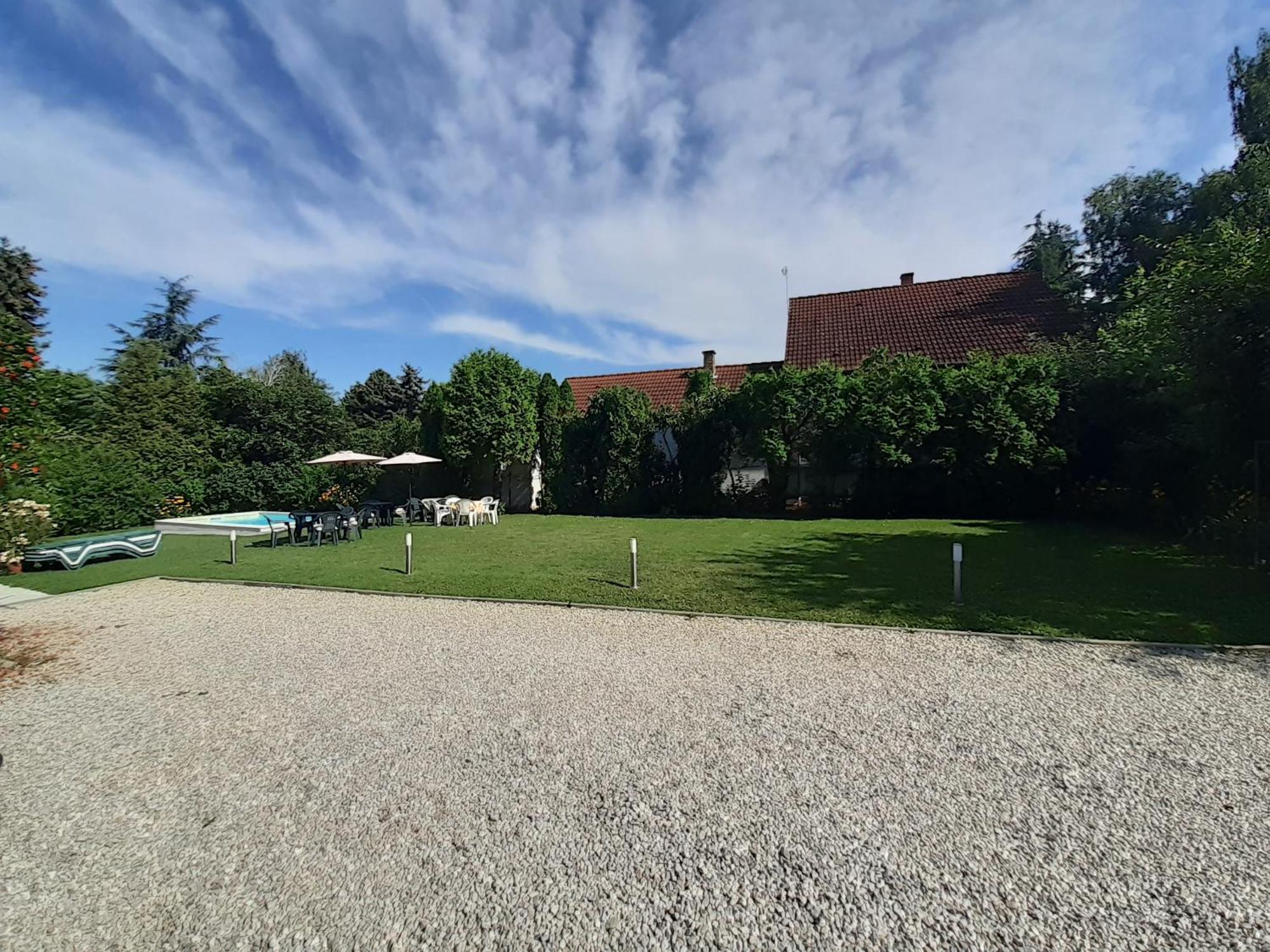 Margareta Apartman - Balatonlelle Exterior photo